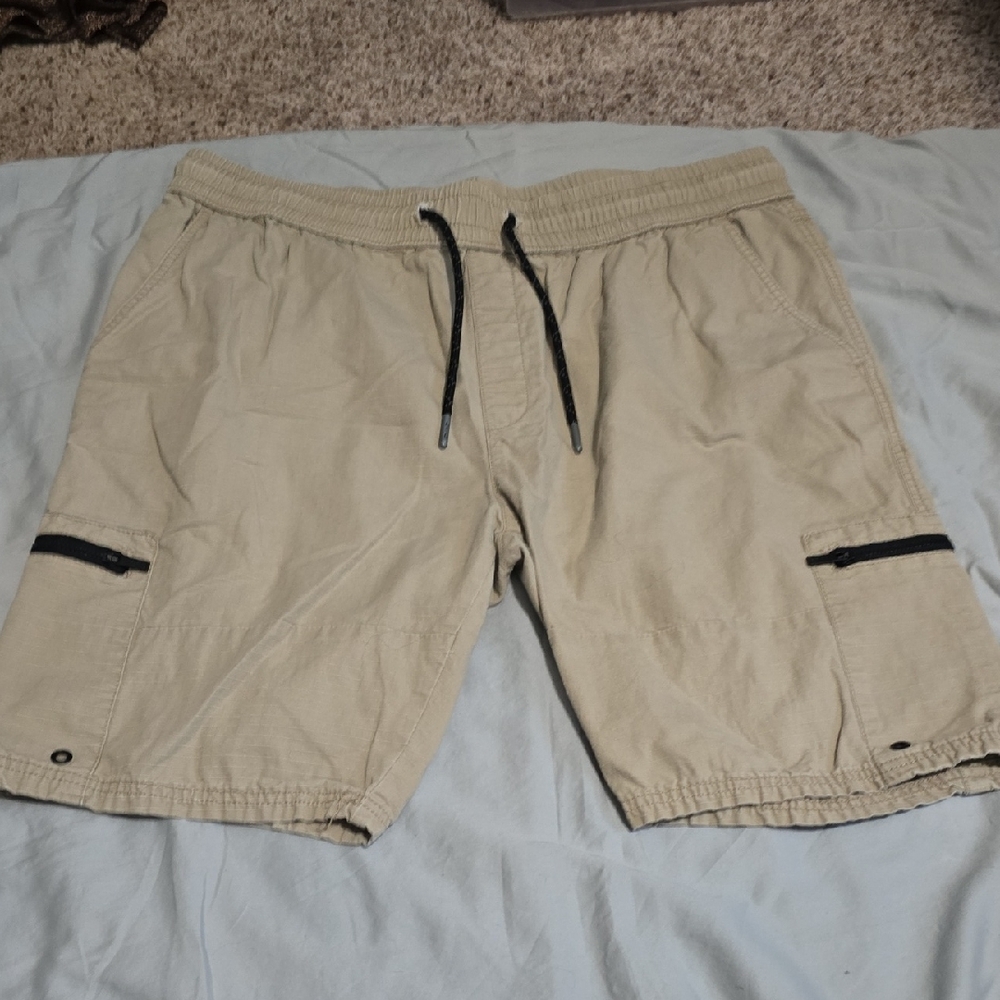 Men's Casual Tan Cargo Shorts